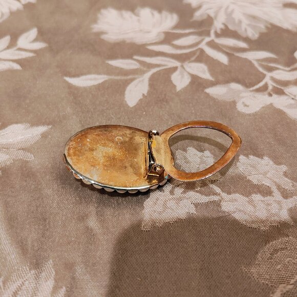 Vintage French Cameo White Rose Scarf Clip, Used - Picture 7 of 7